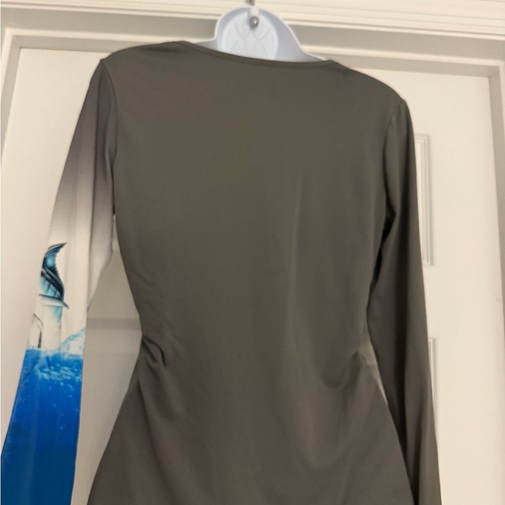 Wave of Life Gray and Blue Women's Top - Picture 2 of 4